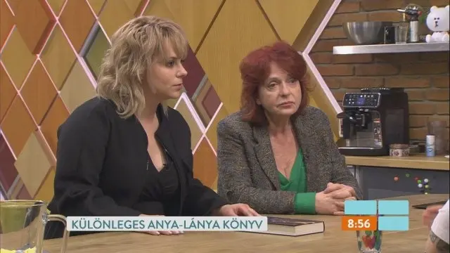 Így nézett ki fiatalon Hernádi Judit – Tarján Zsófit fogta a karjaiban